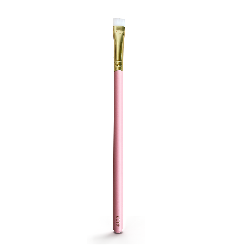 #119 Flat Liner Brush